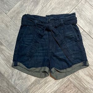 Express Shortie Super High Rise Stretch shorts! Size 4